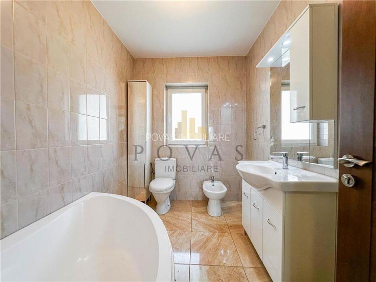 Inchiriere Casa Tunari 6 Camere - 10