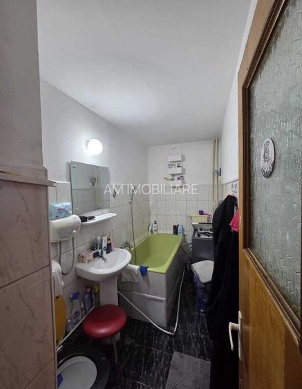 AP. 2 CAMERE VITAN, BUCATARIE INCHISA, BLOC REABILITAT, COMISION 0% - 3