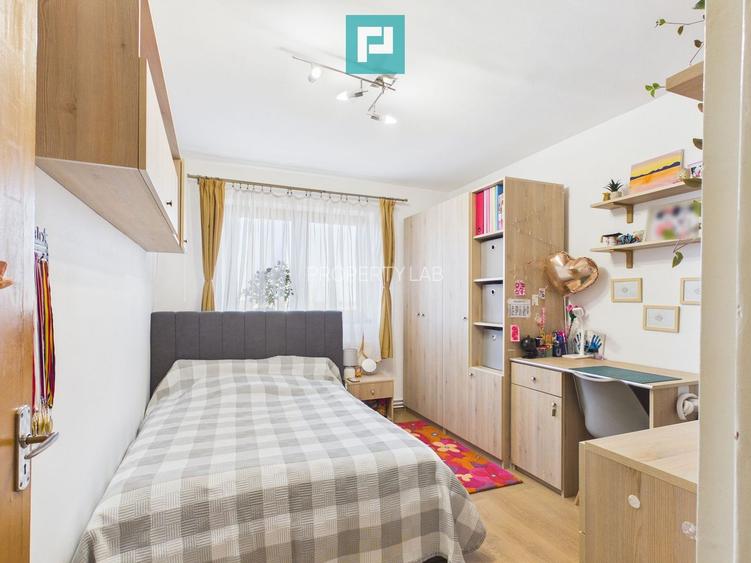 Apartament  5 camere la cheie în Vlaicu - 7