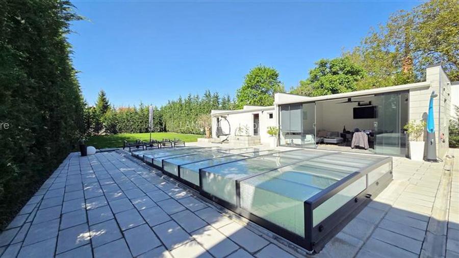 VILA PE PARTER SUPERBA MOBILATA / UTILATA CU PISICINA SI TEREN GENEROS - 30