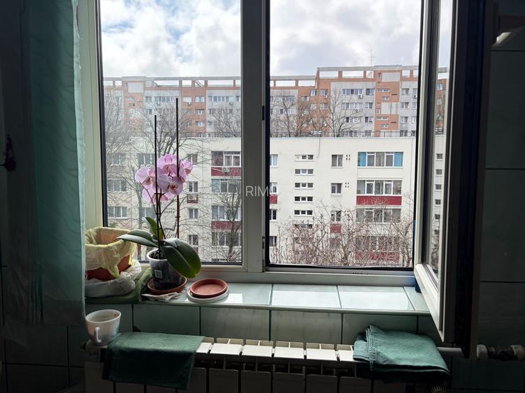 Apartament spatios cu trei camere, Piata Straduintei, 115.000€ - 15