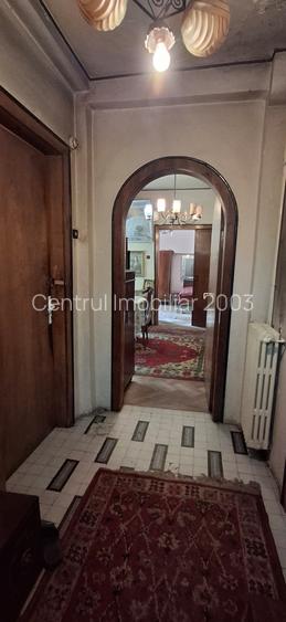 Cotroceni, 8 camere, 2 apartamente in vila, etaj 1 si 2,  impreuna  sau separat - 3