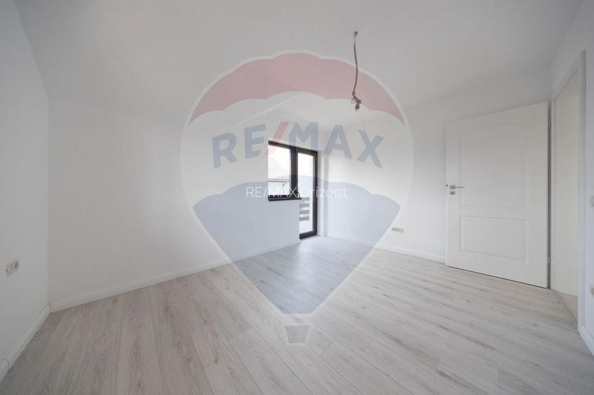 Casă modernă-Sânpetru |toate utilitatile| 420 mp teren | 3 dormitoare - 17