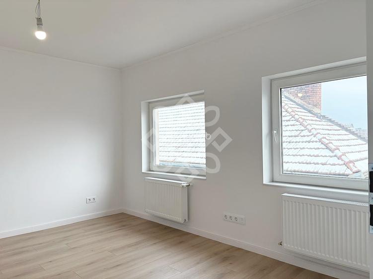 Apartament pe doua niveluri cu terasa, strada Vasile Alecsandri - 14