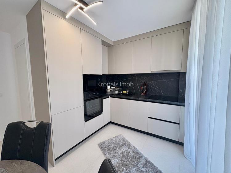 Apartament cu 3 camere, regim vila, Tractorul - 7