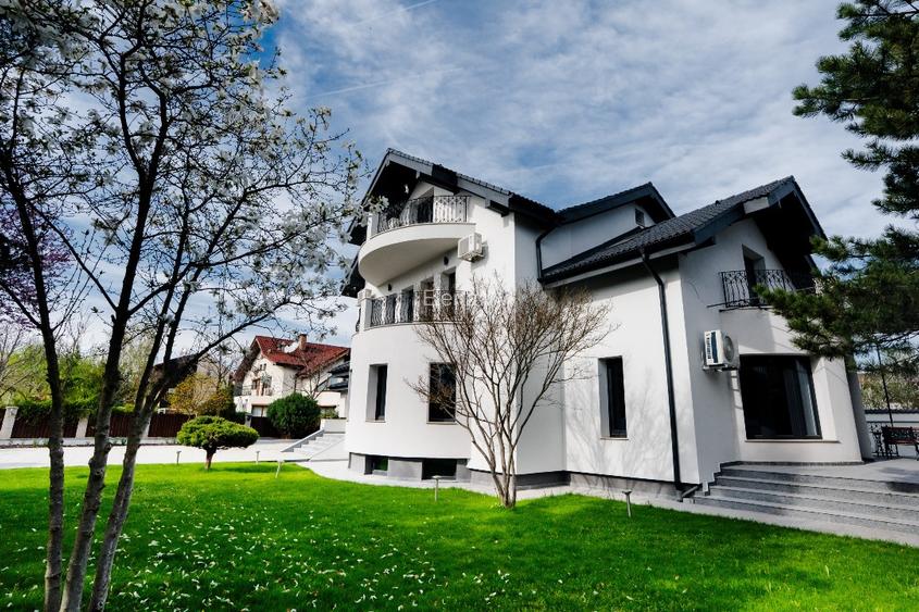 Vilă superbă, renovată integral, pe teren de 1.000 mp, în Pipera - 2