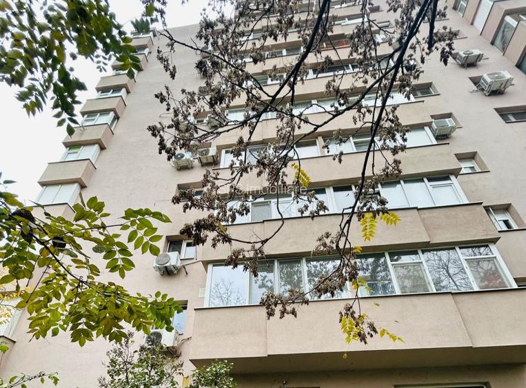 Vanzare apartament 4 camere Crangasi - 3