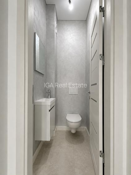 Apartament cu vedere la mare in imobil futurist pe plaja - 12