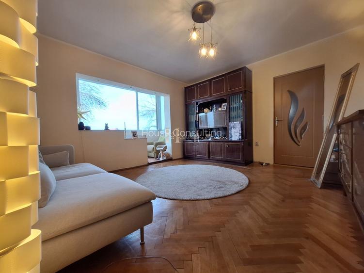 Cu acces facil spre Centru. Etajul 2. GARAJ SUB BLOC SI BOXA. - 2