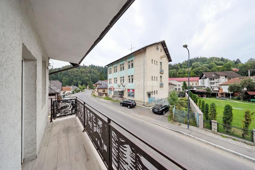 Proximitate imediata fata de Castelul Bran - 40