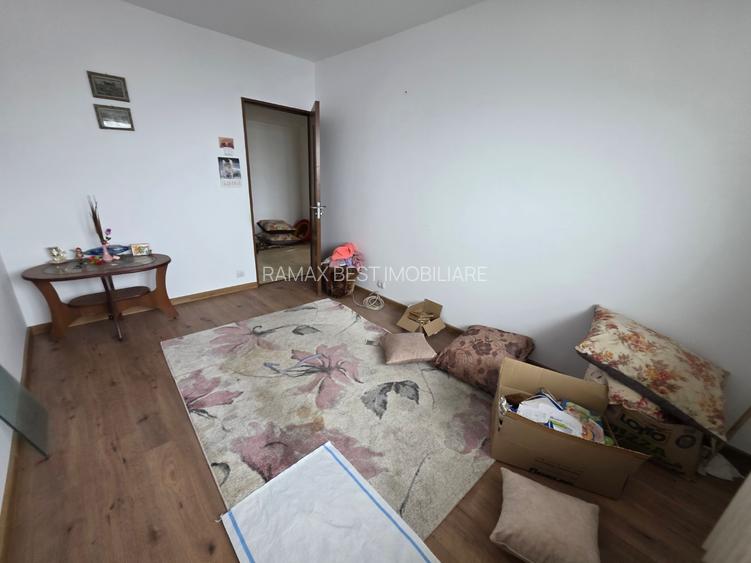 Berceni, pe B-ul Obregia, stradal, bloc reabilitat, pasajul Europa Unita - 15