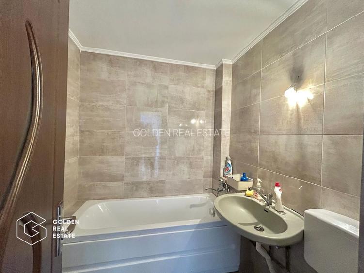 Apartament 3 camere, decomandat, zona Micalaca - 7