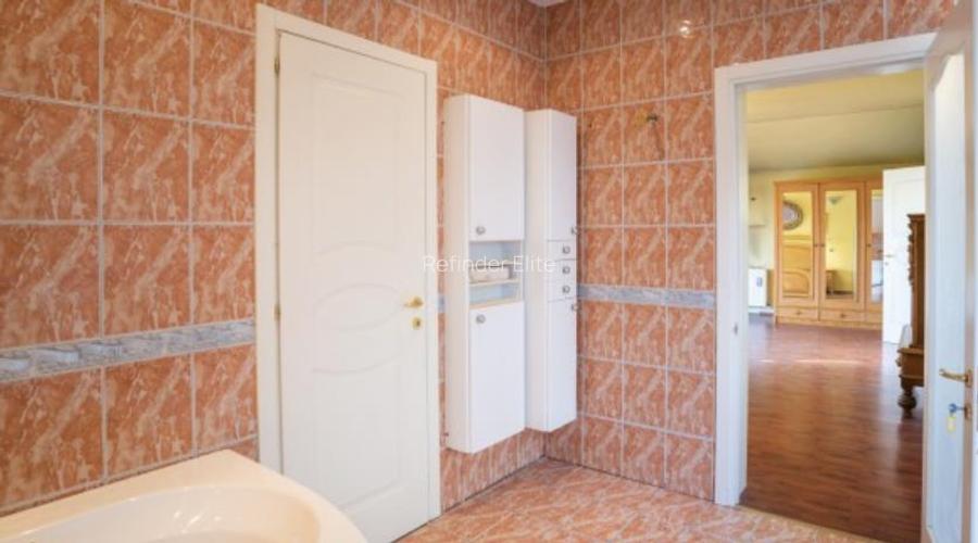 Vanzare vila cu piscina | Damaroaia - Straulesti | teren 2000 mp | deschidere la - 24