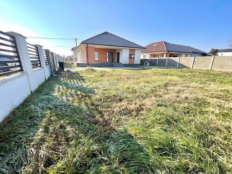 Casa individuala pe parter - 1264 euro/mp - teren generos - Sacalaz - 7