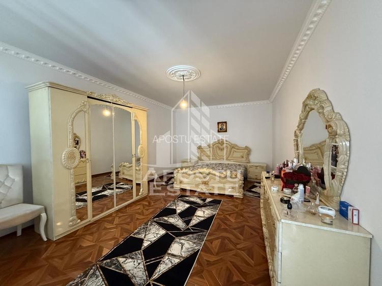 Casa individuala renovata,4 camere,garaj,teren 540 mp,Plopi - 13