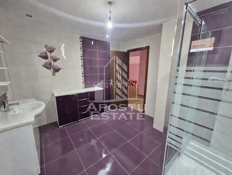 Casă spațioasă 320 mp, teren 1207 mp, central în Pesac - 11