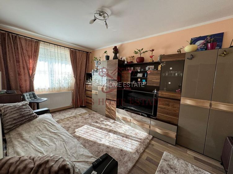 Apartament complet mobilat cu 3 camere în Giroc - 135,000 € - 3
