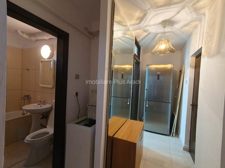 De inchiriat Apartament cu 2 camere in zona centrala - 8