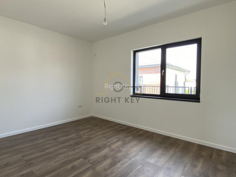 Casa parter 4 cam, 380mp teren, incalzire prin pardoseala! Comision 0% - 7