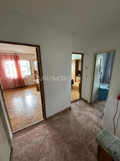 3 camere decomandat 2 bai 78mp bloc 1990 zona Lunca Cetatuii - 4