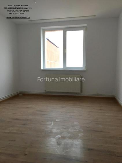 Apartament 3 camere, cu boxa, zona BCR - 7