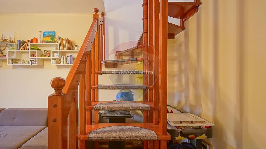 3 camere tip casă, parcare proprie, pod și magazie, Str. Lungă - 13