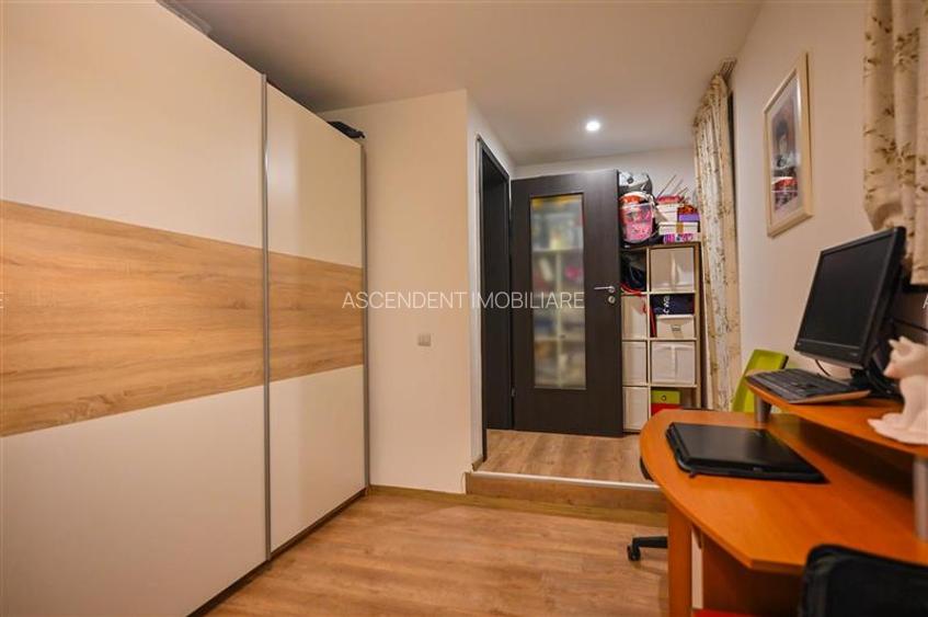 FILM&3D! Resedinta notabila, in pretiosul areal:Drumul Poienii,Centru Istoric Me - 58