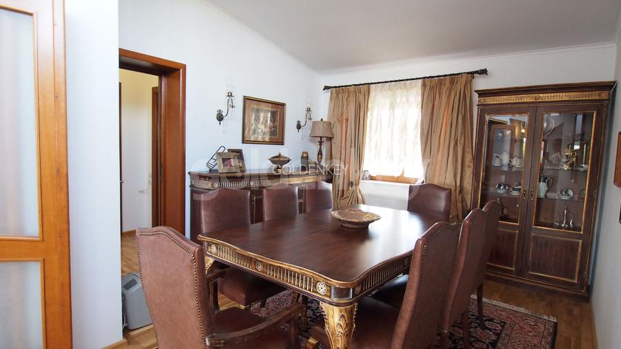 Vila reprezentativa cu finisaje premium | piscina | 1350mp - 16