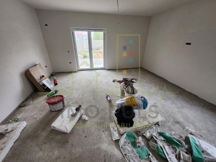 Duplex in Mosnita noua. Pozitie foarte buna. Se pot face 3 dormitoare - 3