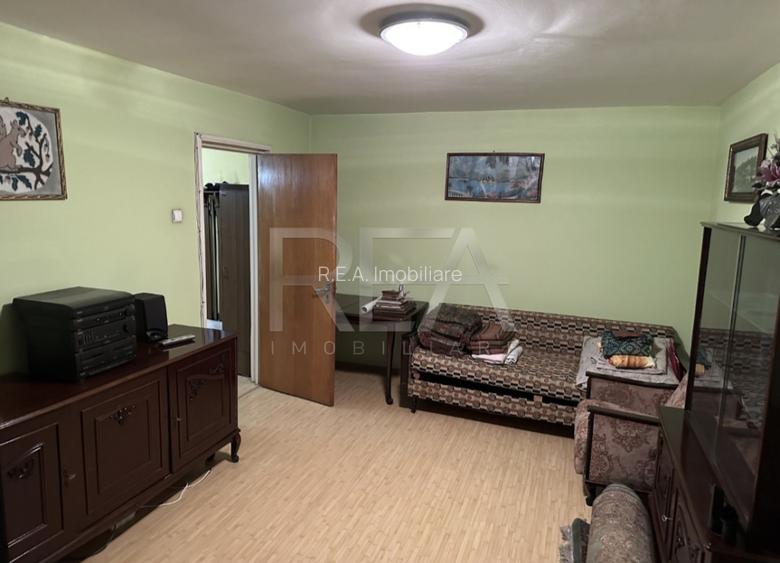 3 camere, decomandat, et 4/10, anvelopat-Gorjului - 2