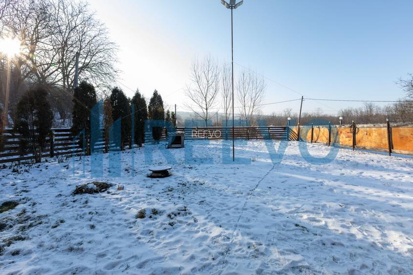 Casă cu Spațiu Comercial in Neamț - 45