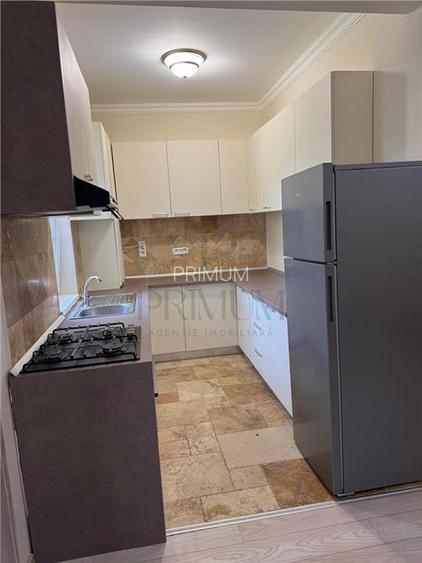 Duplex pe pan - 4 camere - mobilat - asfalt - 2