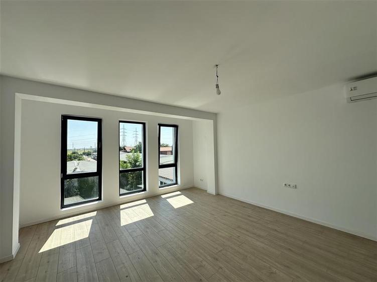 Apartament 3 Camere în bloc finalizat, etaj intermediar, construcție n