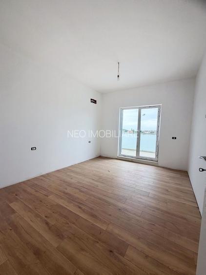 3 Camere - 2 Bai - 72 mp + terasa 25 mp  135.000 euro TVA Inclus - 8
