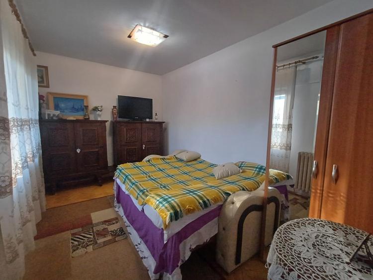 Apartament 2 camere, decomandat, etaj 2, zona Moara de Foc, IASI