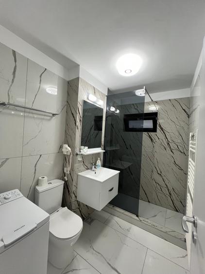 -Garsoniera lux mobilata si utilata complet in primul rand la mare