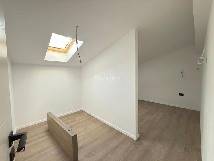 Ap pe 2 niveluri. Decomandat. 2 locuri de parcare. - 21