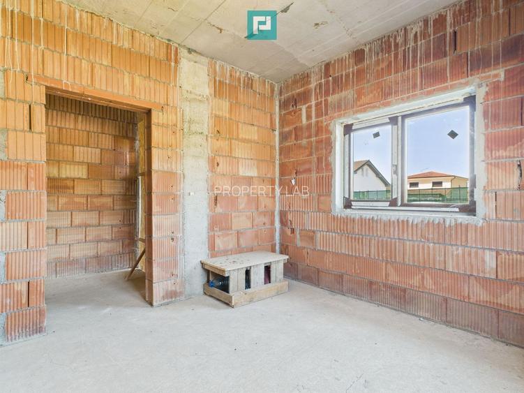 Casă la roșu  pe parter - Moșnița Veche - 14