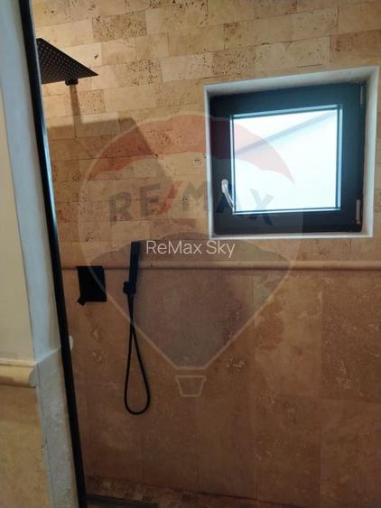 Apartament cu 3 camere de închiriat, zona Răzoare - 4