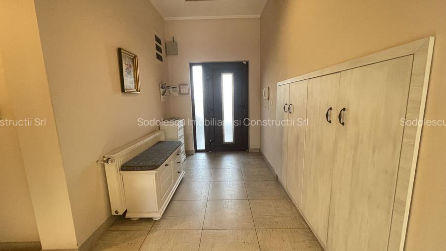 Casa eleganta si luminoasa,situata in zona de case -Mehala - 9