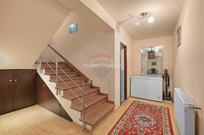 Casă / Vilă cu 6 camere de vânzare - Oraselul Copiilor - 13