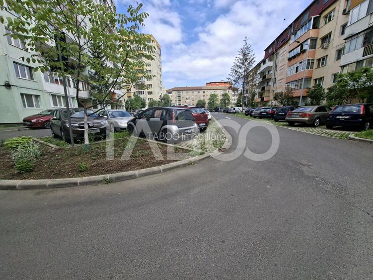 Apartament cu 3 camere si balcon de inchiriat in zona Mihai Viteazul - 6