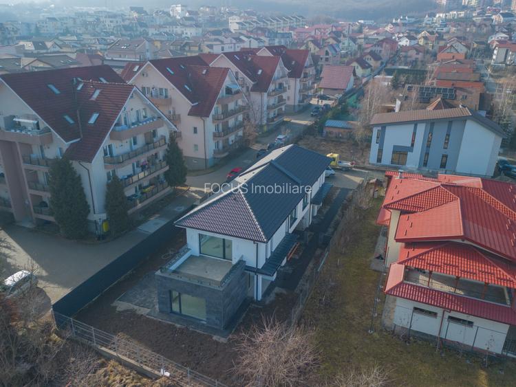 Casa tip duplex intr-o zona rezidentiala de case din zona Campului - 2