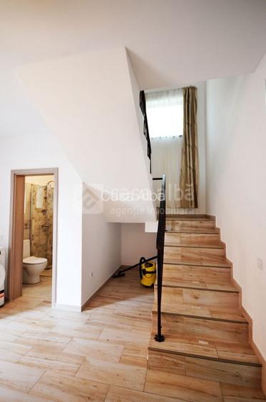 Casa moderna in Valea Adanca, Parter+Etaj, parcare in curte, INCHIRIERE EXPRES - 21