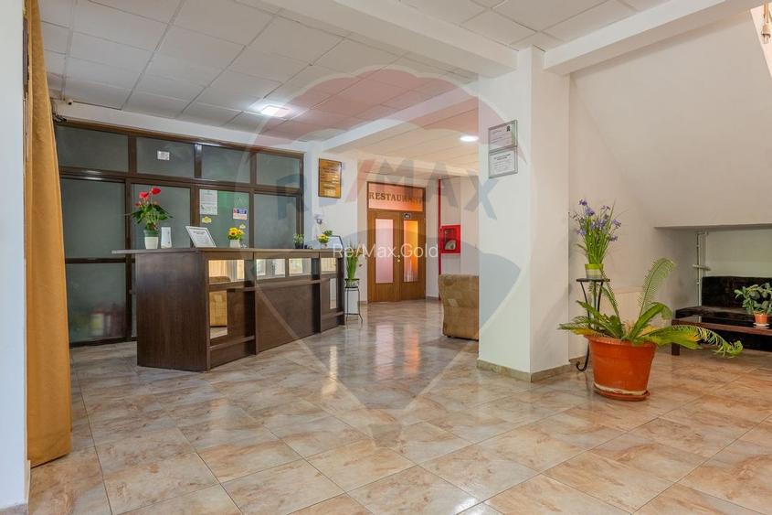 Hotel de vanzare la cateva minute de Podul Mogosoaia - 5