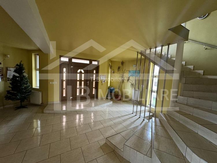 Vila cu 6 camere, 420mp,  teren 720mp, parcari, Zona Shopping City - 24