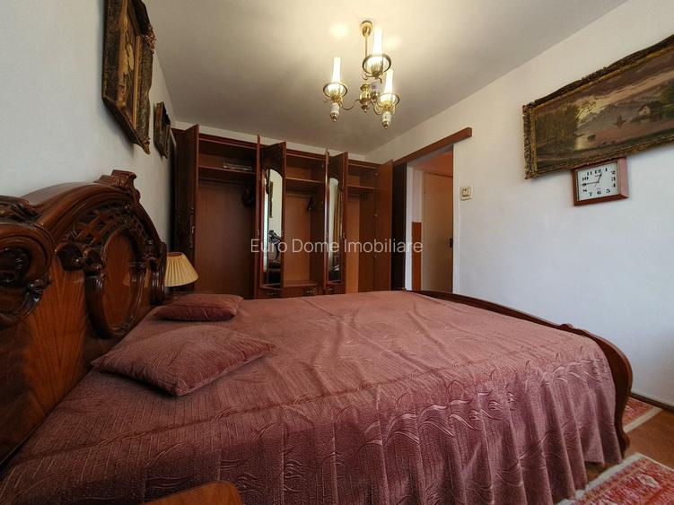 Apartament luminos cu vedere spre biserică, într-un cartier verde și liniștit. - 21