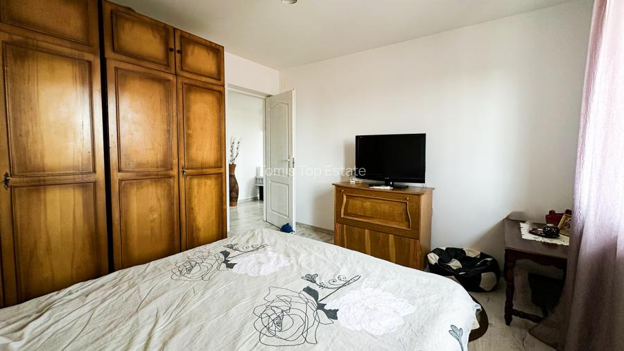 Casa cu 4 camere si garaj cu rampa-teren 500 mp-jud. Constanta - 15