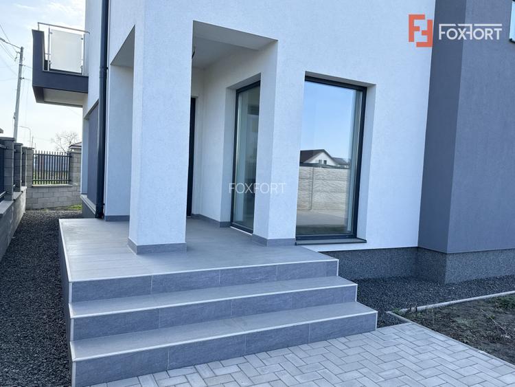 Casa individuala cu 4 camere, situata la drum asfaltat in Sacalaz - 44