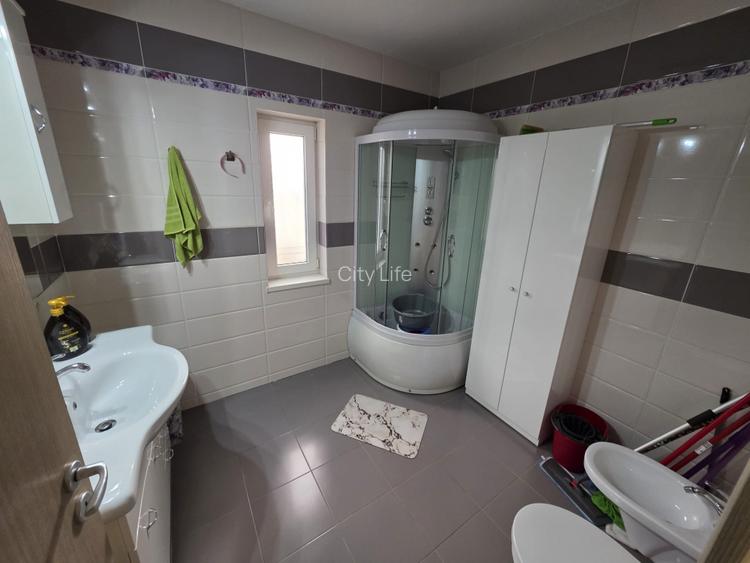 Apartament modern 4 camere  la 600 m de Family Market Bucium - 8